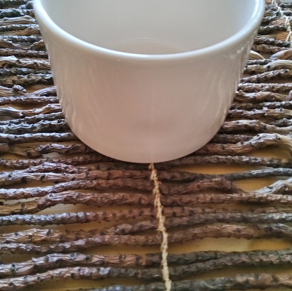 NWOT Rae Dunn Salsa & Guac Dish - Picture 6 of 9